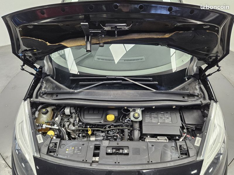 Renault SCENIC III Scénic III 1.6 dci 130 ch / GPS / Radar / Écran / Régulateur / (image 27)