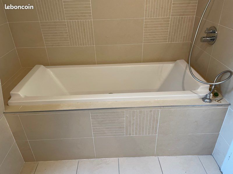 A vendre baignoire Duravit Starck (image 1)