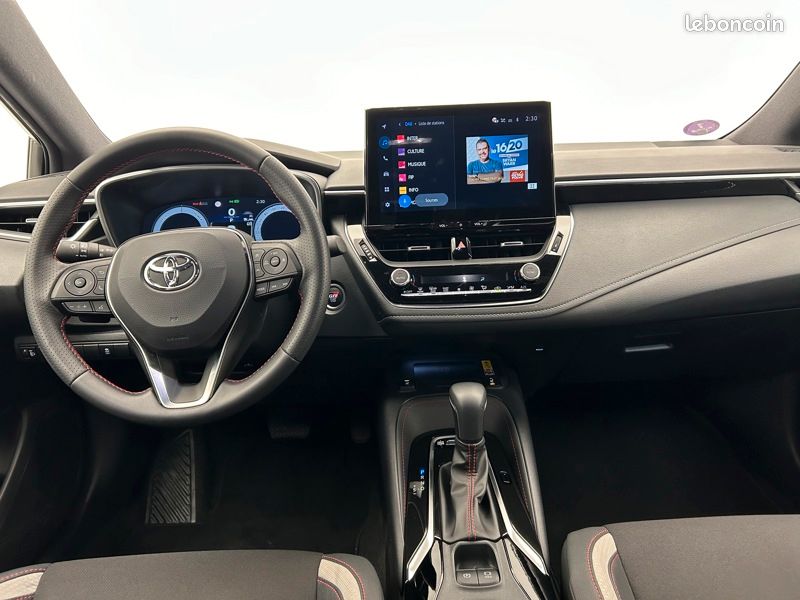 Toyota corolla touring sports Hybride 2.0L 178 GR Sport (image 11)
