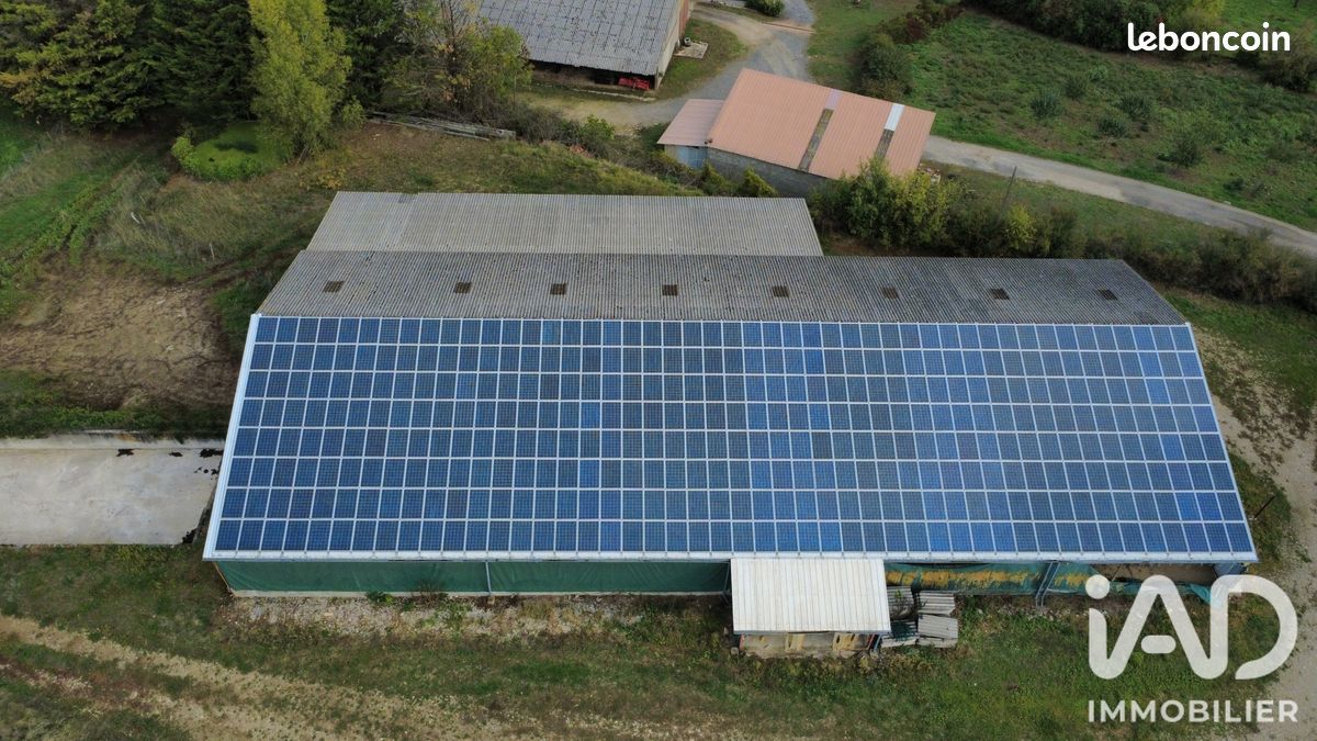 Terrain 5737 m² · à Issepts · 5 737 m² · 179 900 €