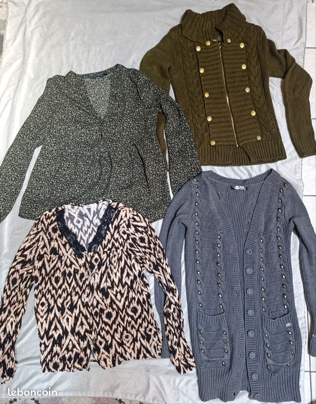 Lot de 26 vêtements femme - Taille S - M (image 5)
