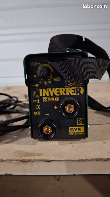 GYS E1 Poste à souder MIG/MAG 10 - 200 A avec accessoires - Electronic France