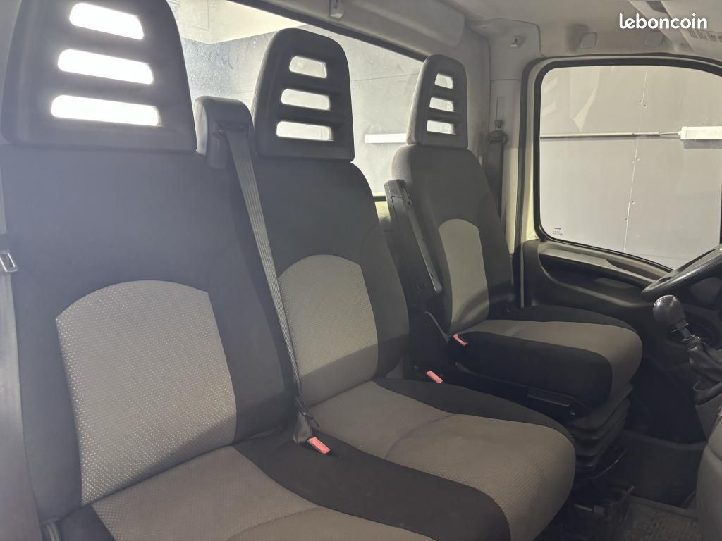 IVECO DAILY Plus 35 C 15 CHASSIS CABINE 35C/35S PORTE VOITURE GARANTIE 12 MOIS (image 9)