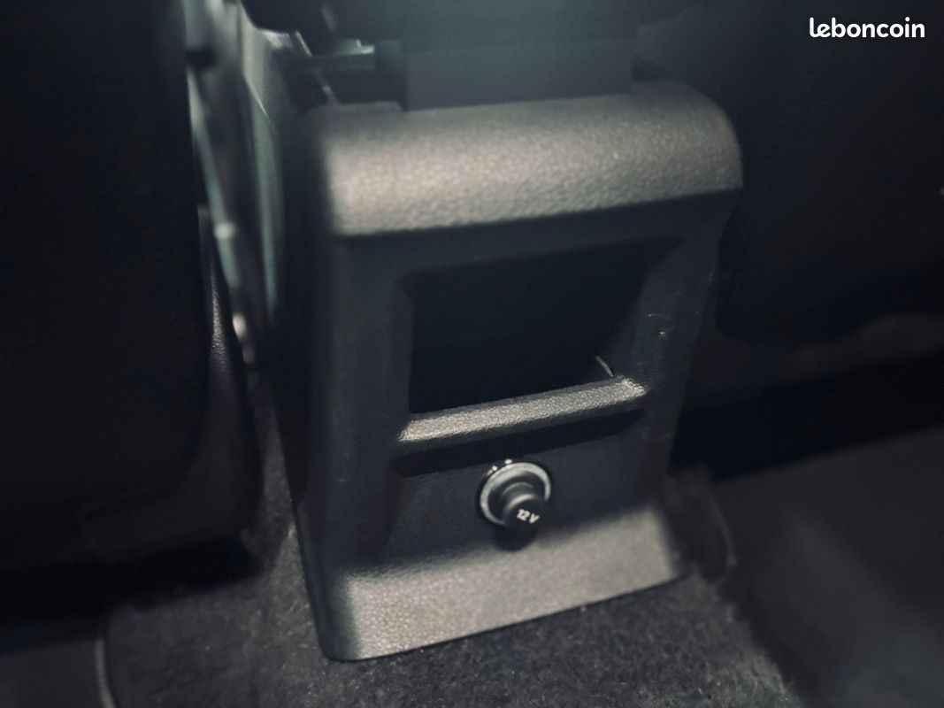 Audi Q2 35 TFSI 1.5L 150CH S LINE + ENTRETIEN CONSTRUCTEUR + TOIT OUVRANT + CARPLAY + CAMERA DE RECUL + GARANTIE 12 MOIS (image 43)