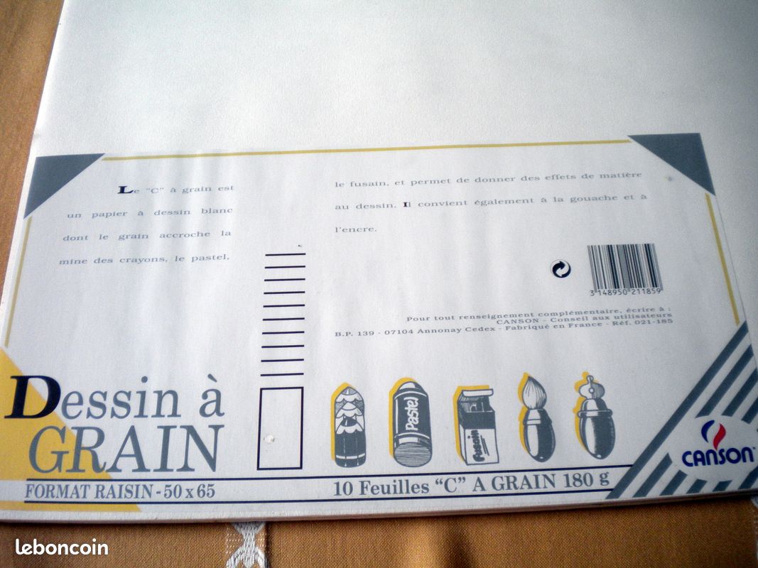 Matériel professionnel pour dessin, peinture. Pochette de 10 feuilles de dessin à grain, (image 1)