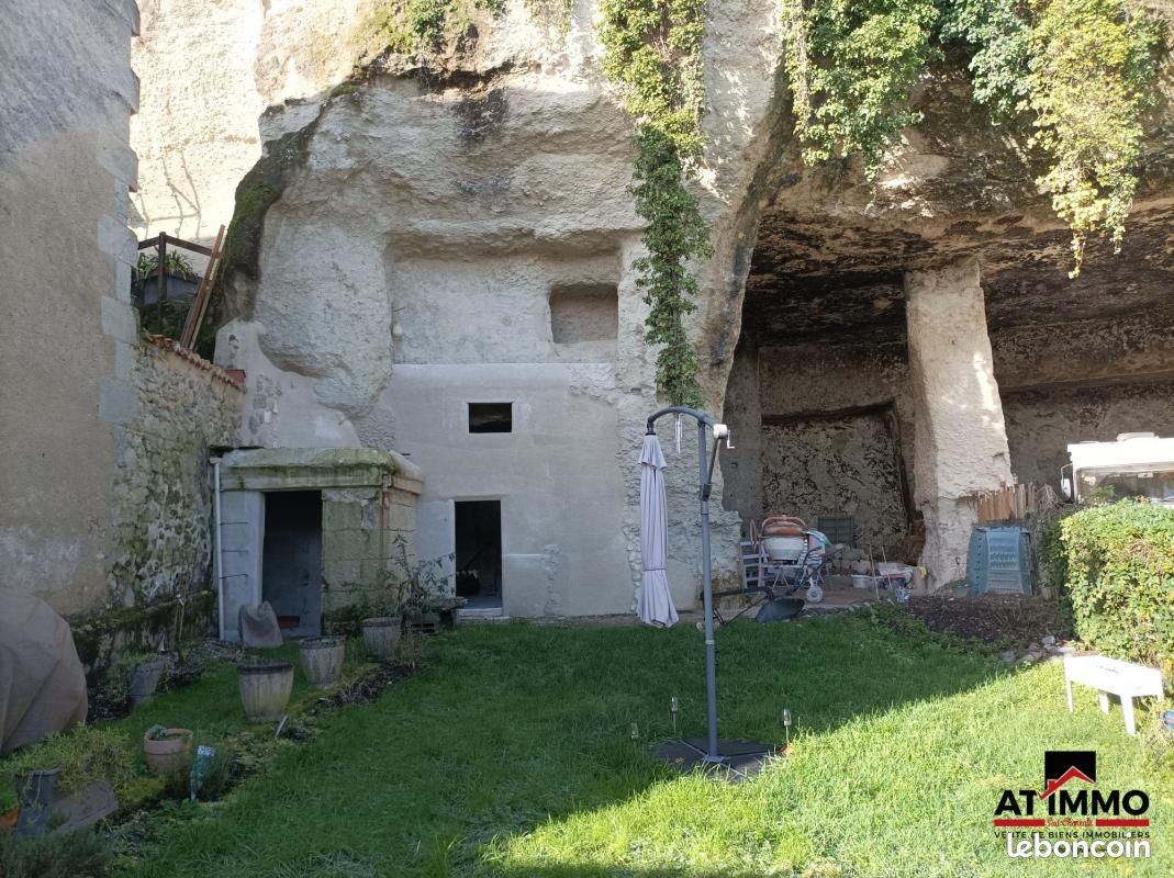 Maison de village 2 pièces 61 m² - Aubeterre-sur-Dronne 16390 (image principale 12)