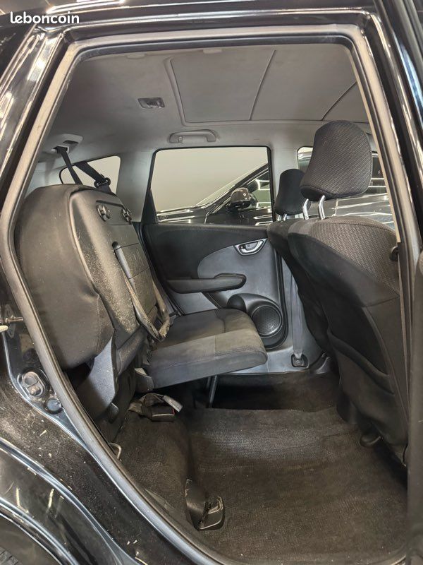 Honda Jazz 1.3 Hybrid Luxury BOÎTE AUTO - PREMIÈRE MAIN - CARPLAY - Garantie 12 mois (image 10)