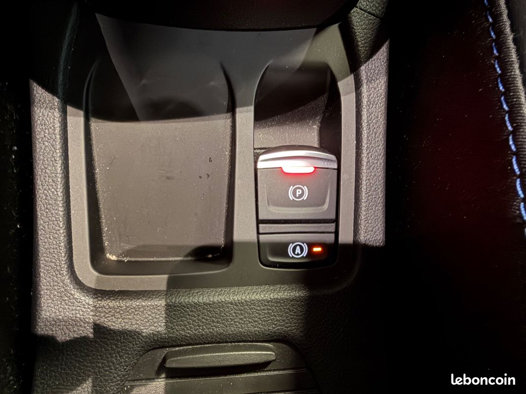 RENAULT CLIO 1.6 E-TECH 145 FULL-HYBRID ESPRIT ALPINE BVA + BOSE + CAMÉRa 360° (image 25)