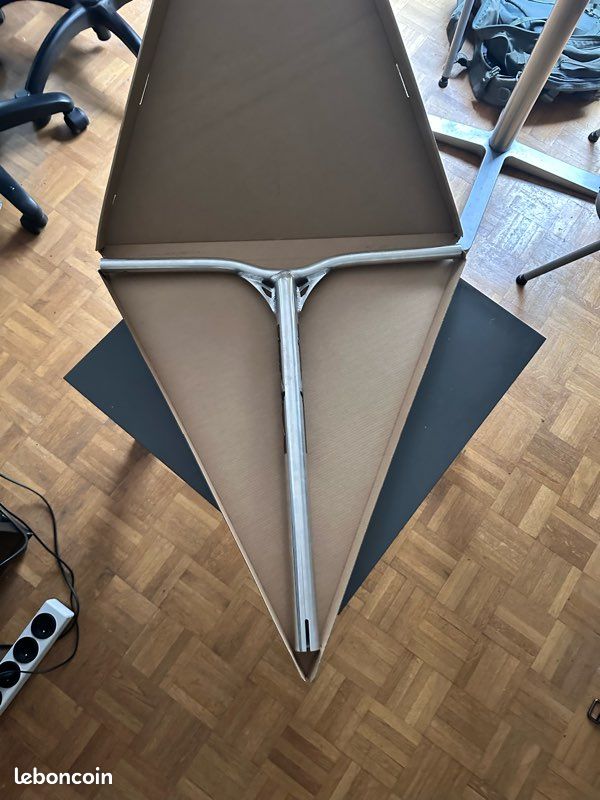 Guidon potence trottinette Union bar poli 650 mm - Blunt - Argent Métalisé - Freestyle