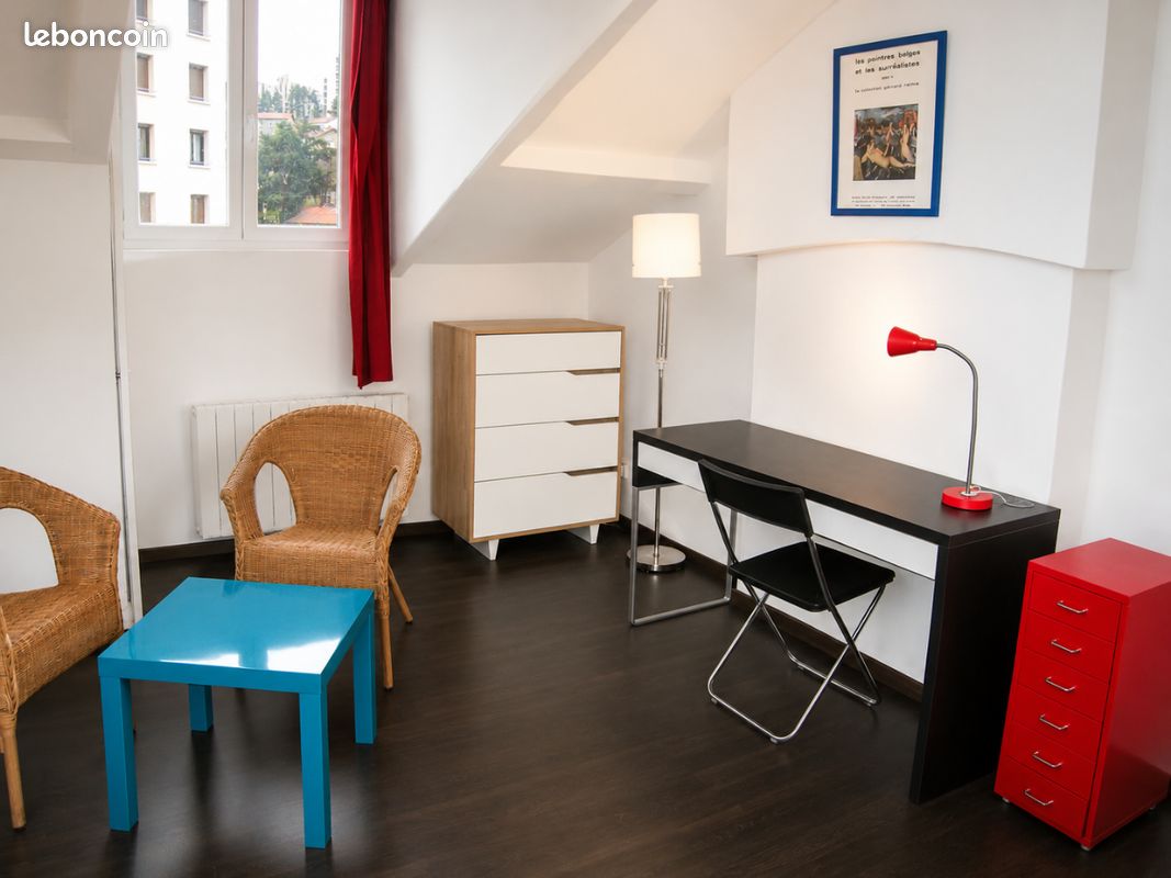 Appartement 1 pièce 28 m² · à Saint-Étienne · 28 m² · 430 €