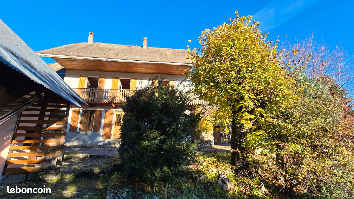 Maison 7 pièces 157 m² · à Saint-Alban-Leysse · 157 m² · 375 000 €
