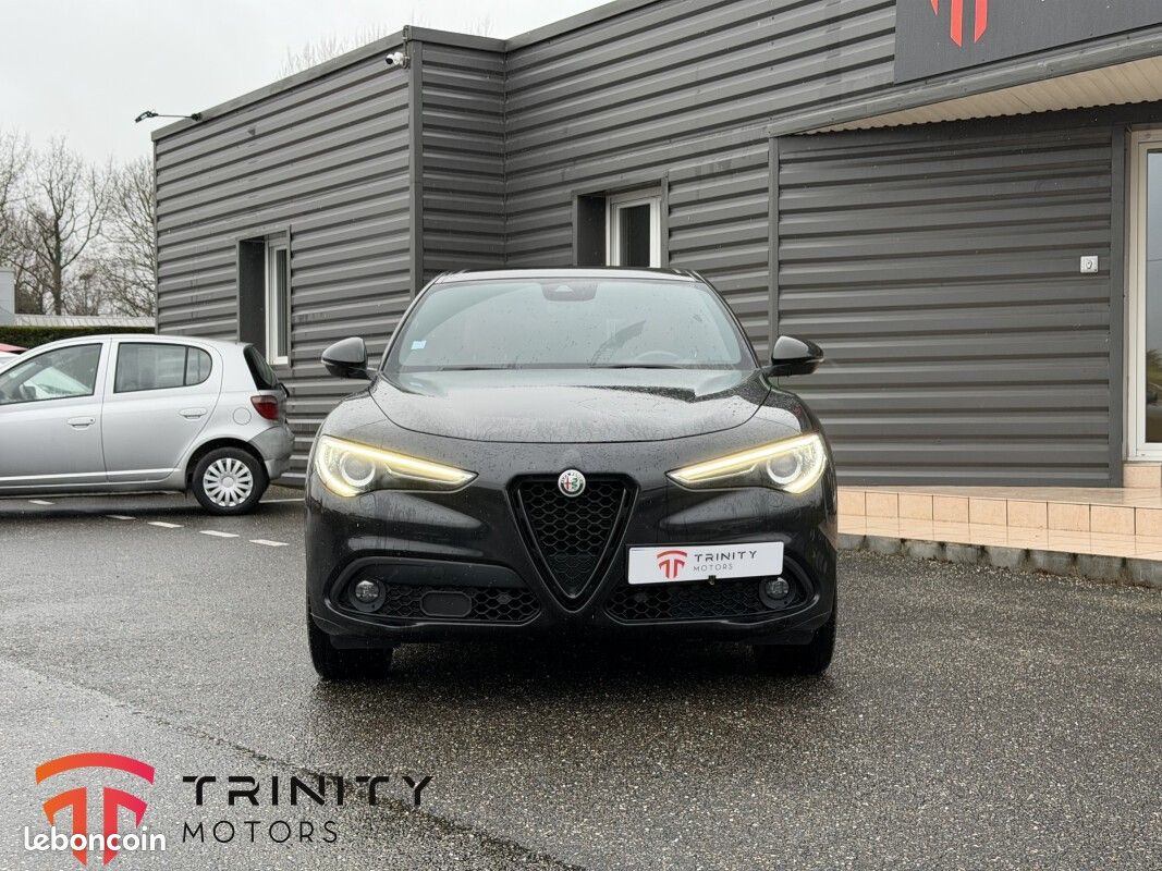 Alfa Romeo Stelvio 2.2 JTD 210CH 4X4 Q4 VELOCE + SUIVI COMPLET + TOIT OUVRANT + GARANTIE (image 2)