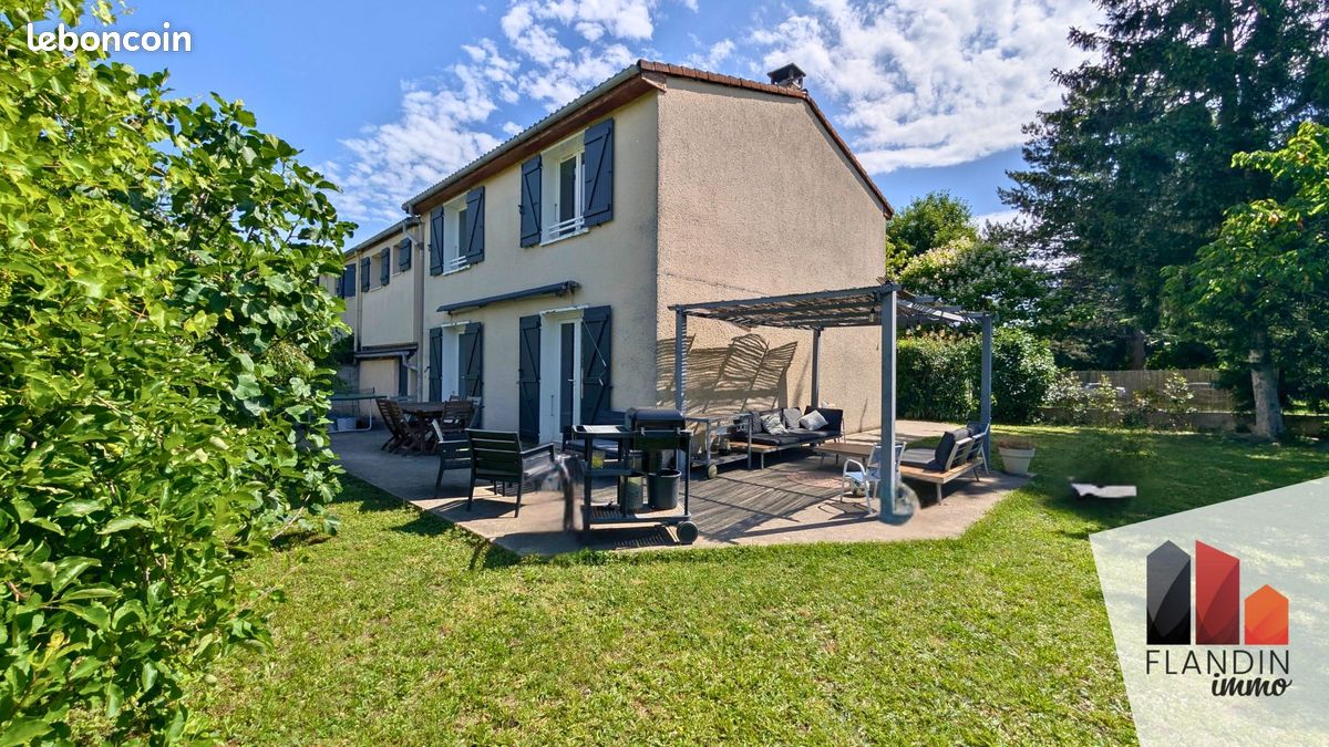 Maison 7 pièces 130 m² · à Charly · 130 m² · 541 000 €