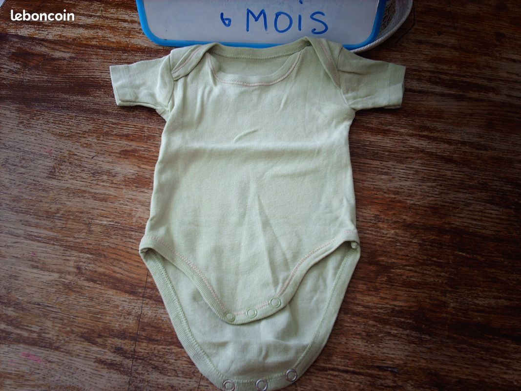 Bodies 6 mois mixte (image 1)
