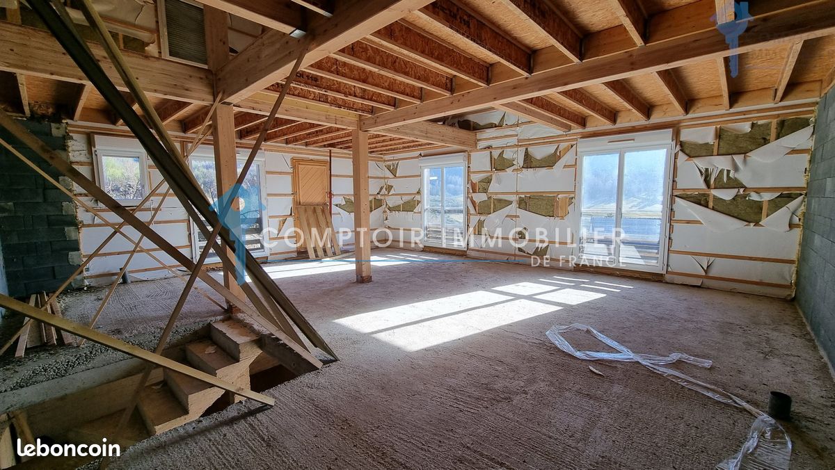 Maison 5 pièces 116 m² · à Saint-Cirgues-en-Montagne · 116 m² · 139 100 €