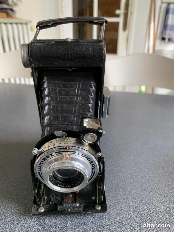 Appareil Photo Ancien- LUMIERE/LUMIREX 6x9- Appareil Français- Pellicules/ soufflet-collection/animation/vitrine- Vintage - Denmark