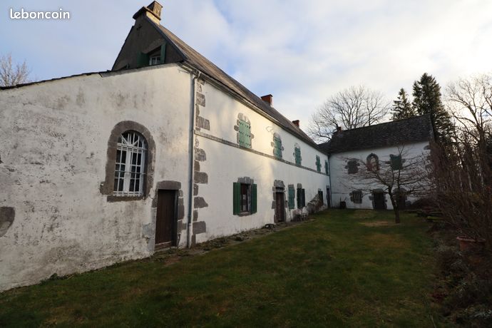 Maison 14 pièces 271 m²