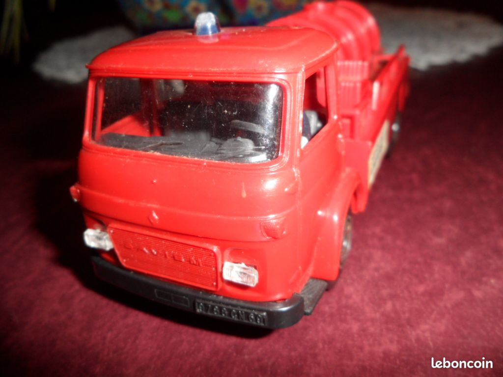 Norev SB 1/43 Saviem SG4 Pompiers Dépannage – Modèle Modifié