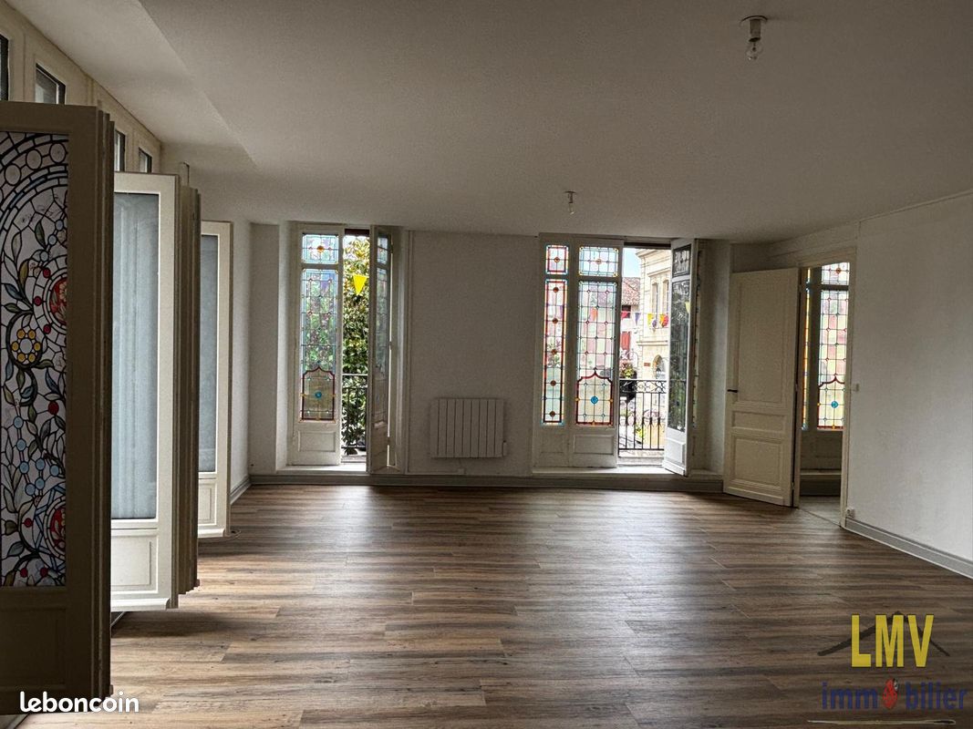 Appartement 3 pièces 94 m² · à Sainte-Foy-la-Grande · 94 m² · 670 €/mois