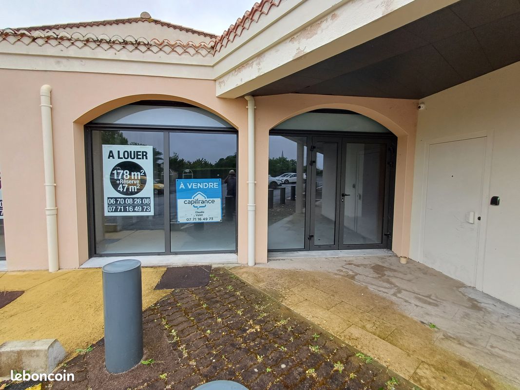 Local commercial 1 pièce 225 m² · à Airvault · 225 m² · 1 200 €/mois
