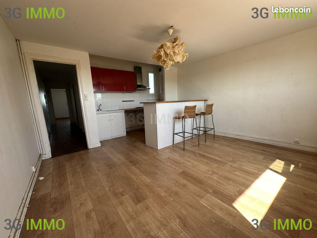 Grand T2 avec bureau – Hyper Centre (image 2)
