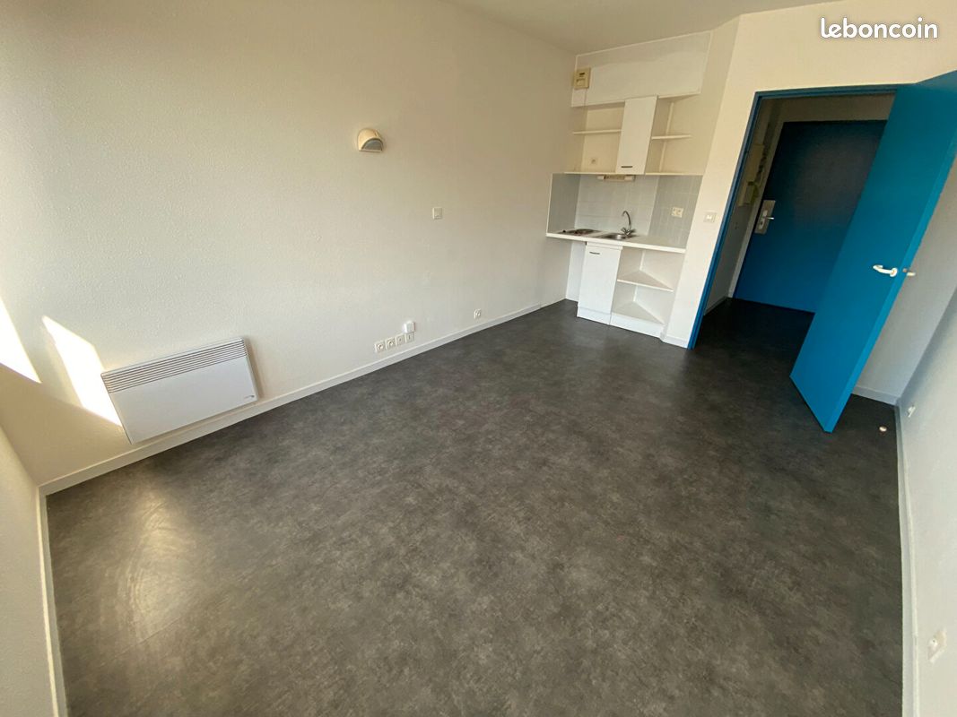 Studio 1 pièce 22 m² - Poitiers 86000 (image principale 1)