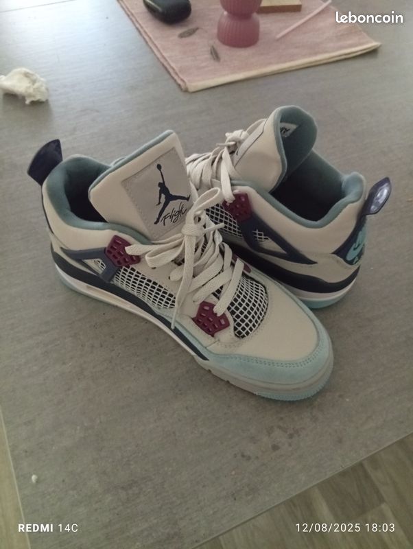 Air Jordan (image 3)