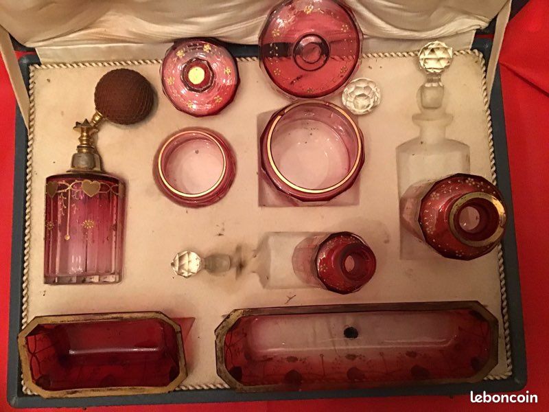Ancien nécessaire de toilette en cristal (image 6)
