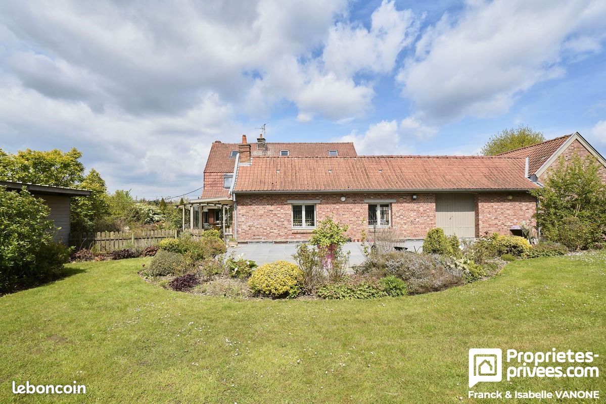 Maison 11 pièces 249 m² · à Verlinghem · 249 m² · 985 000 €