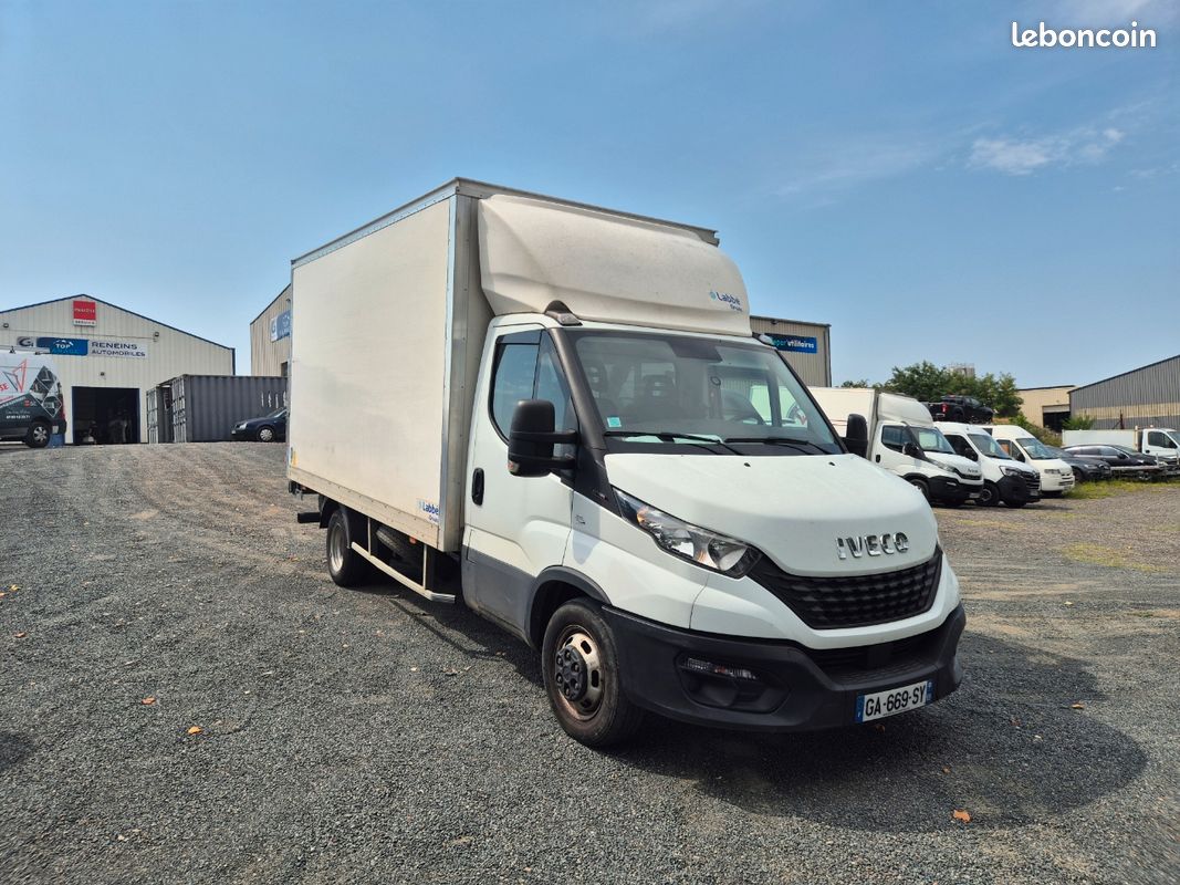 Iveco Dayly Chassis Cabine 20 m3 caisse hayon (image 2)
