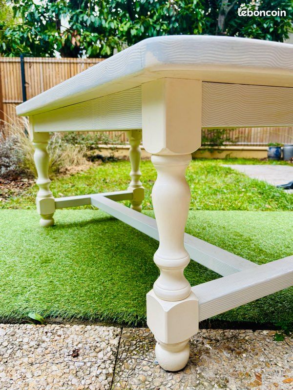 Table basse salon – Bois massif peint en blanc – (image 1)