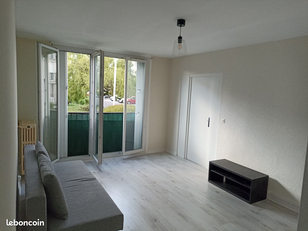 Appartement 2 pièces 44 m² · à Fontenay-le-Fleury · 44 m² · 145 000 €