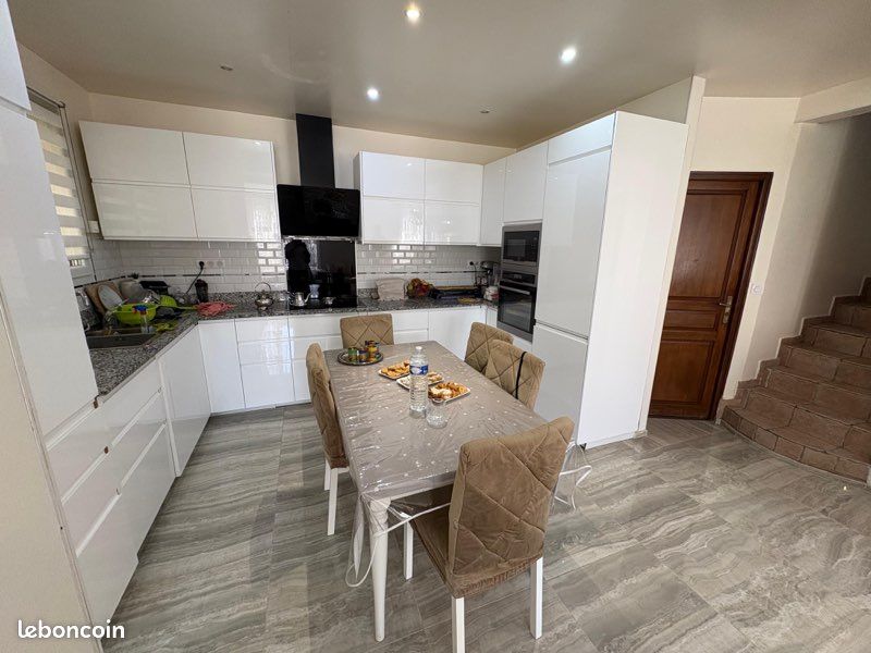 Maison 7 pièces 120 m² · à Bobigny · 120 m² · 536 000 €