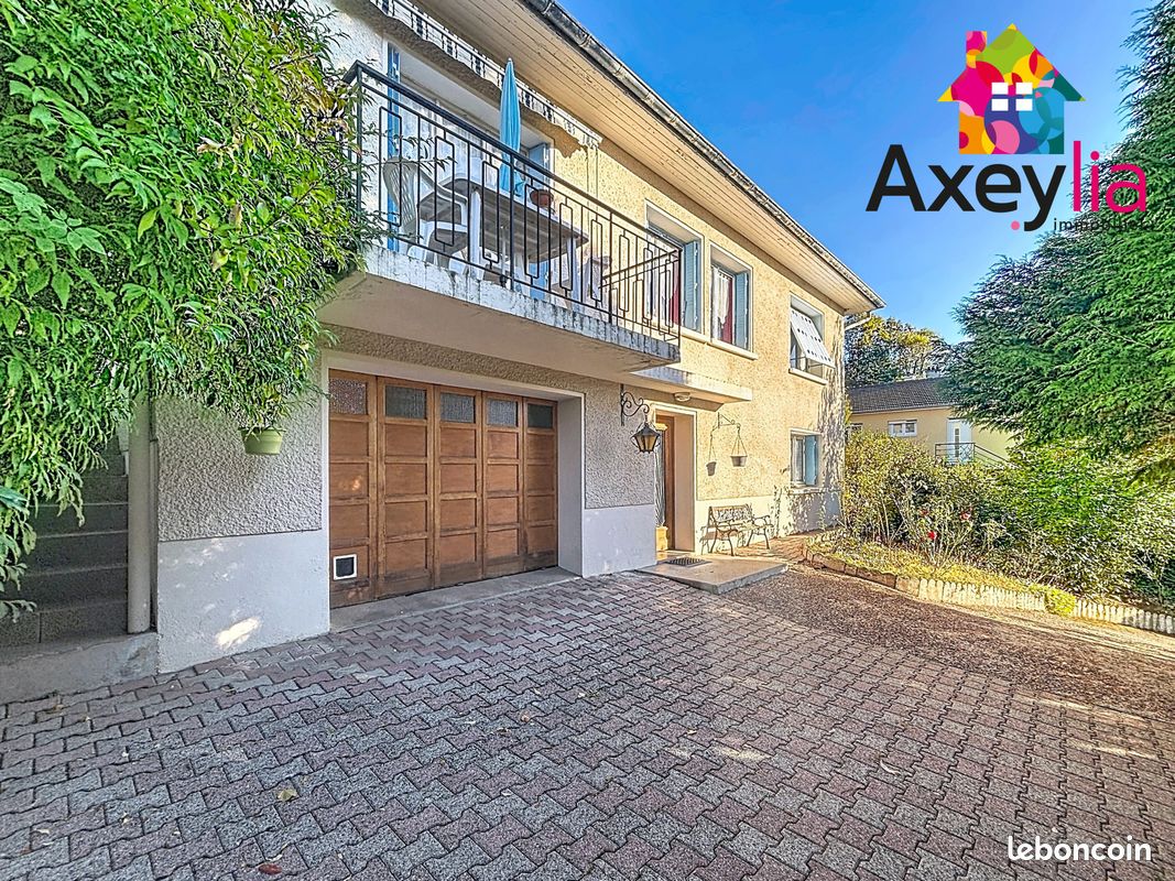 Maison 5 pièces 159 m² · à Cours · 159 m² · 155 000 €