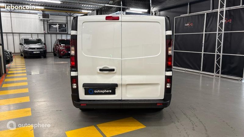 Renault Trafic Véhicule utilitaire ou Société L1H1 3T 2.0 Blue dCi 130ch Confort (image 6)