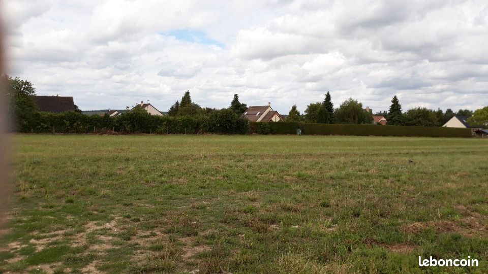 Terrain 1000 m² · à Vexin-sur-Epte · 69 500 €