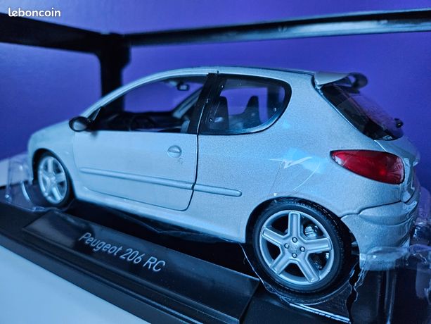 OttOmobile dévoile la Peugeot 206 WRC au 1/12