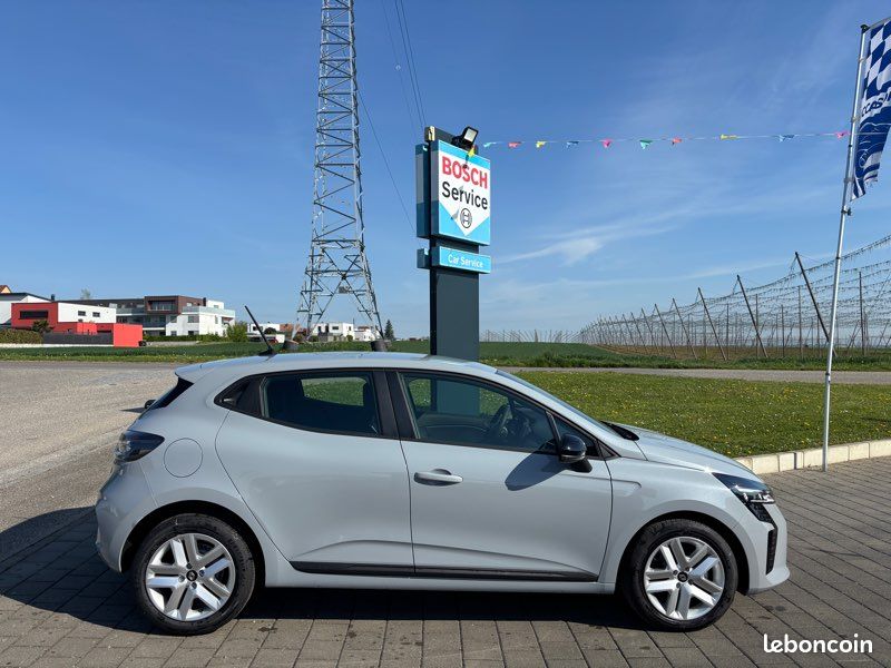 Renault clio 5 Neuve Blue DCI 100ch Évolution disponible Garantie 12/2028 (image 7)