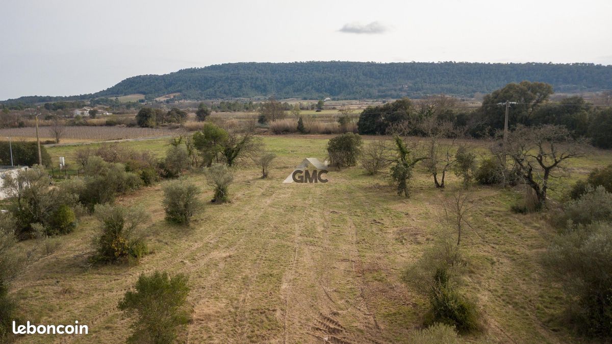 Terrain 855 m² CLARET · 175 000 €