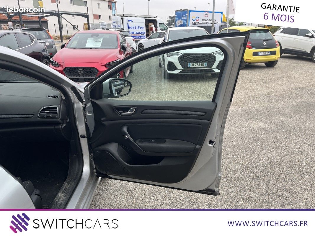 Renault Mégane Estate IV 1.5 Blue DCI * 95 Business Radars De Stationnements AV/AR Clim Auto Ecra... (image 29)