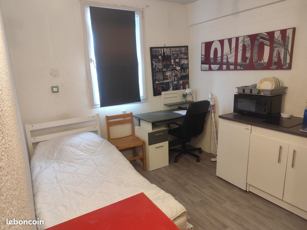 Appartement 1 pièce 14 m² · à Lille · 14 m² · 550 €/mois