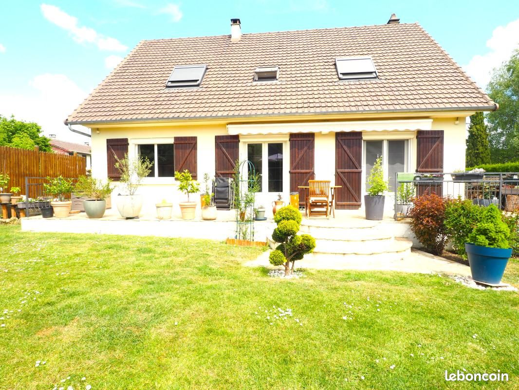 Maison 6 pièces 130 m² · à Saint-Arnoult-en-Yvelines · 130 m² · 400 000 €
