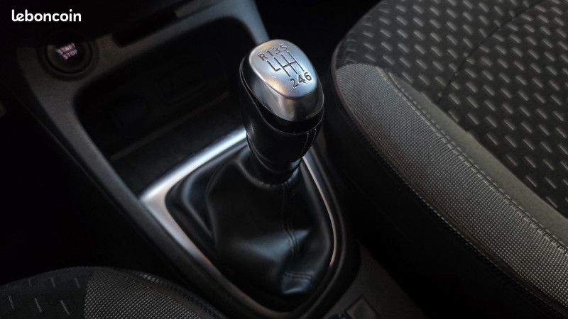Renault CAPTUR 1.3 TCE 130CH FAP INTENS (image 18)