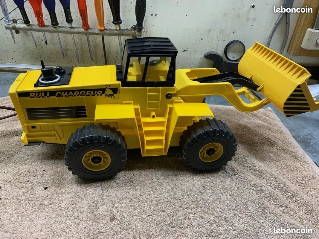 JOUSTRA - Bulldozer téléguidé - en Boîte - Année: 1959