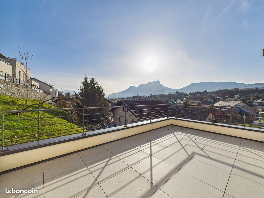 Appartement 4 pièces 115 m² · à Saint-Jeoire-Prieuré · 115 m² · 490 000 €