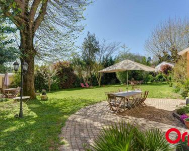 Maison 1 585 000 € - 407 m²