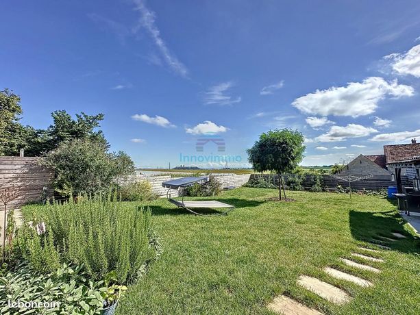 Maison 9 pièces 368 m²