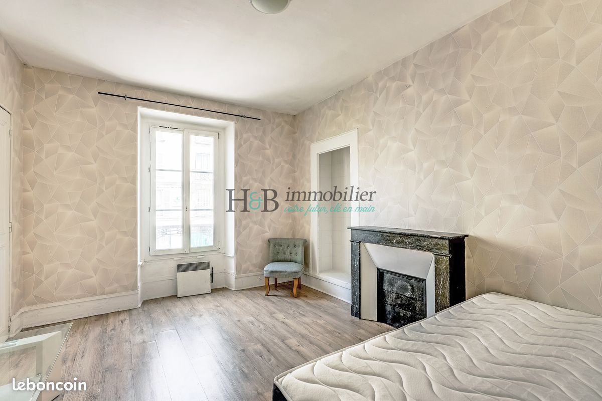 Appartement 3 pièces 49 m² · à Villeneuve-Saint-Georges · 49 m² · 130 000 €