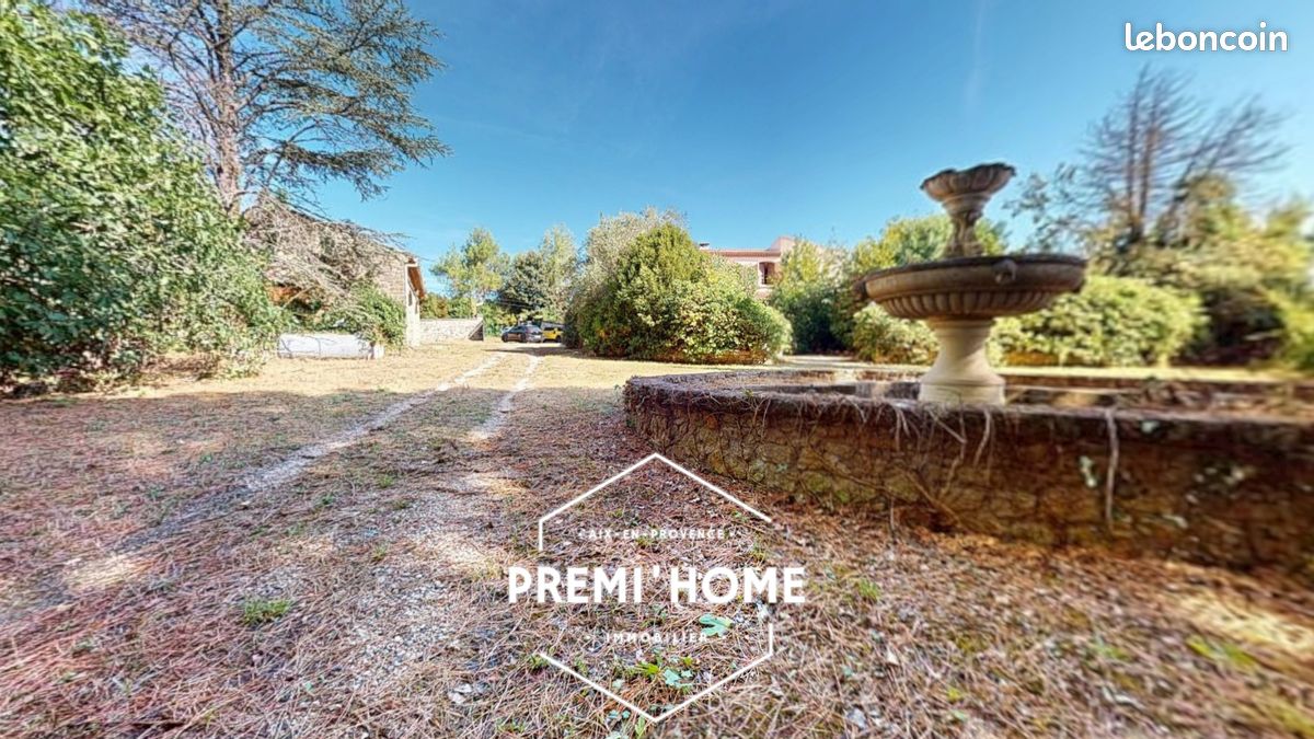 Maison 8 pièces 260 m² · à Aix-en-Provence · 260 m² · 785 000 €