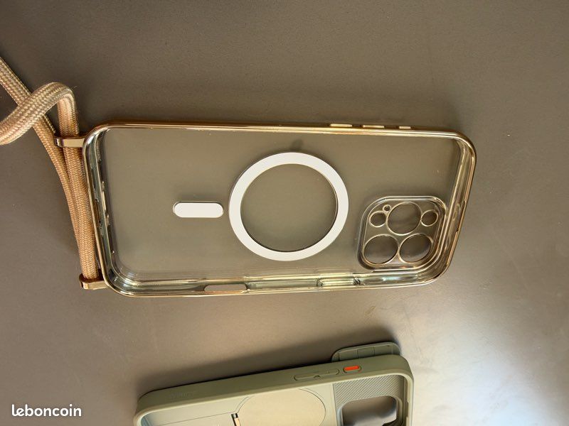 2 coques iPhone 16 pro Max (image 3)